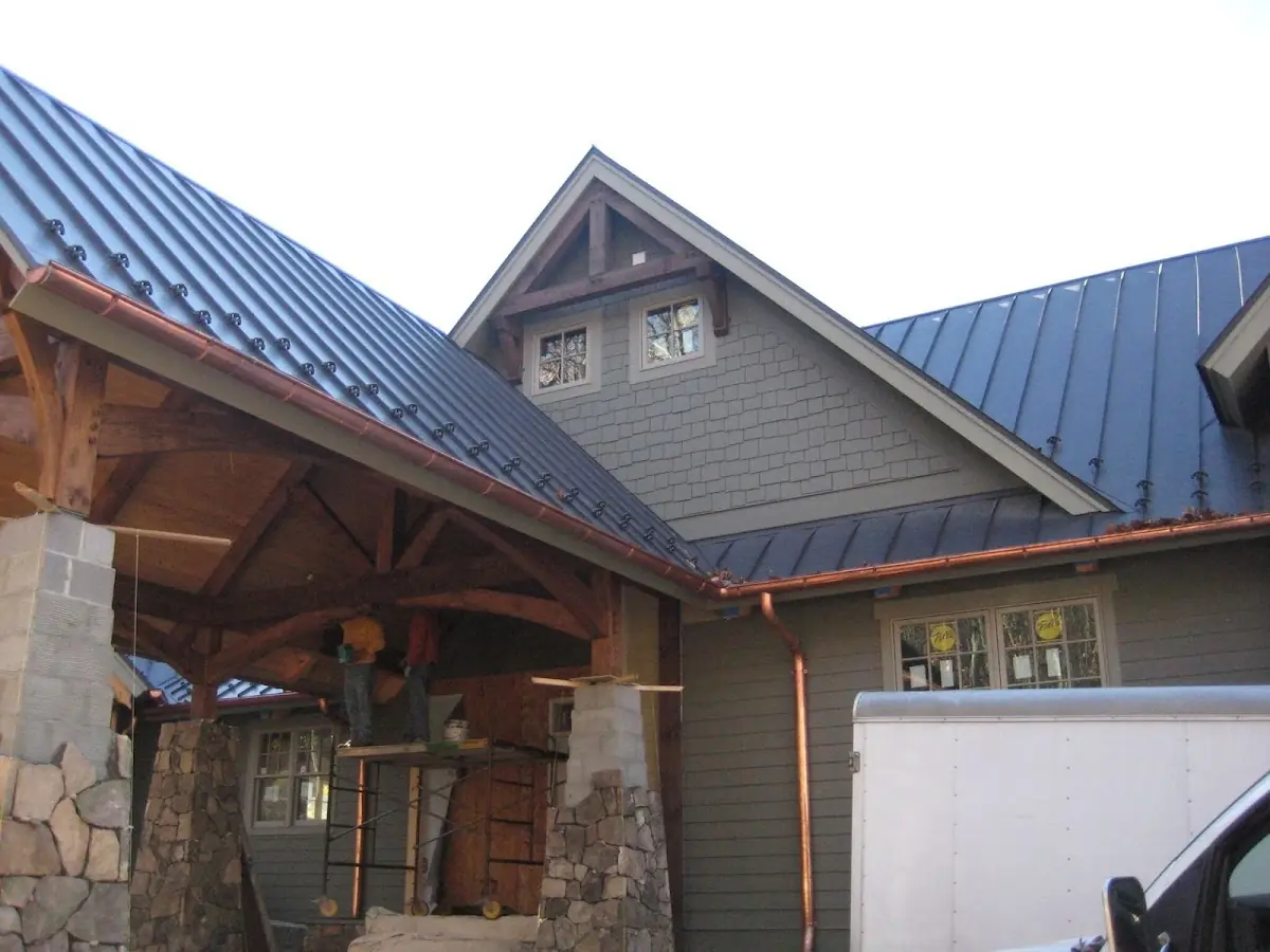 Craftsman Roofing team delivering quality roofing work in Flat Rock Forest